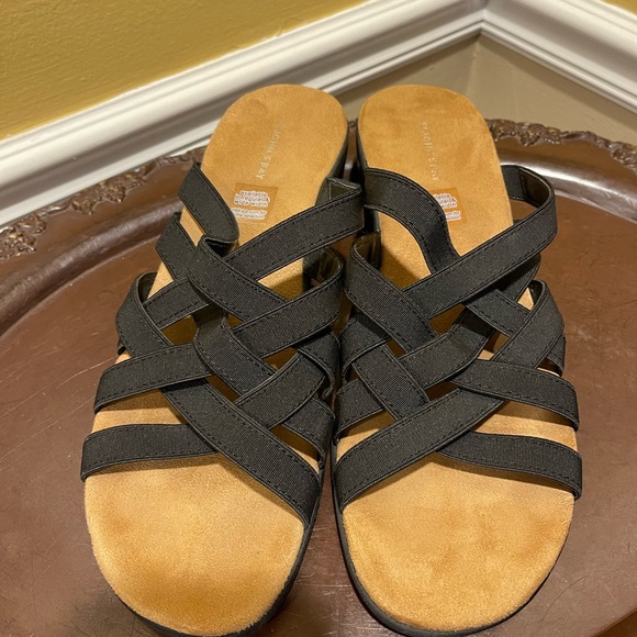 Women’s St Johns Bay Sandals - Picture 3 of 8